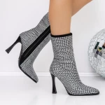 Botine Dama cu Toc subtire 3ZW3 Negru » meishop.life
