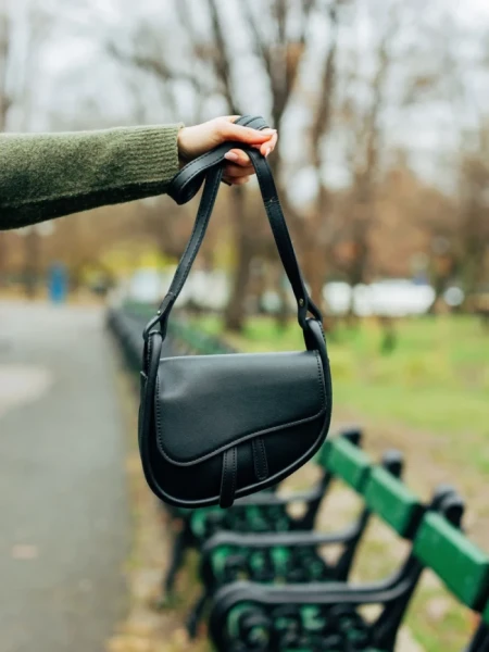 Geanta dama neagra din piele ecologica Michala
